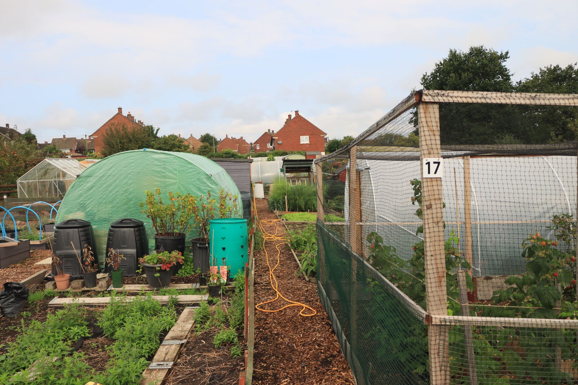 Emplacement du composteur dans le jardin : règles simples pour ne pas se tromper — composteur dans le jardin